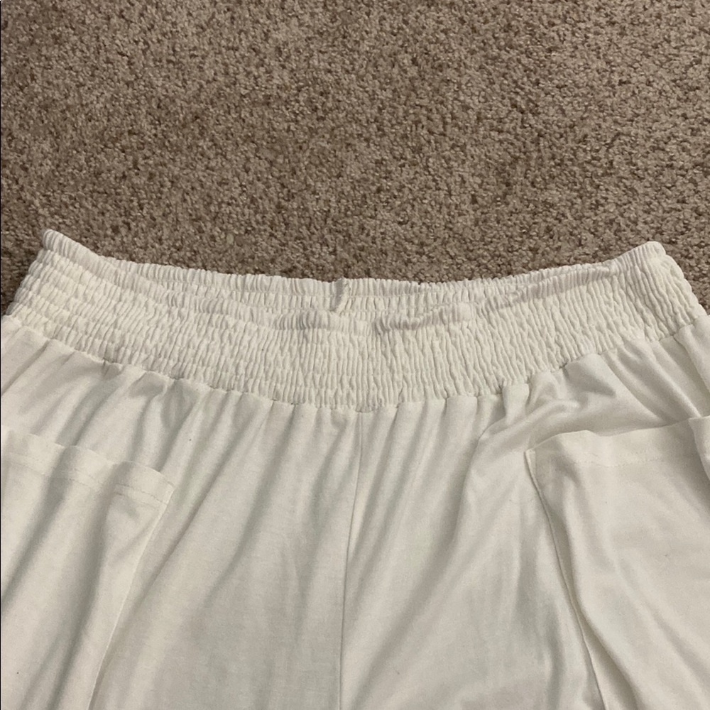 Amazon Women's White Wide Leg Pants - Picture 8 of 9